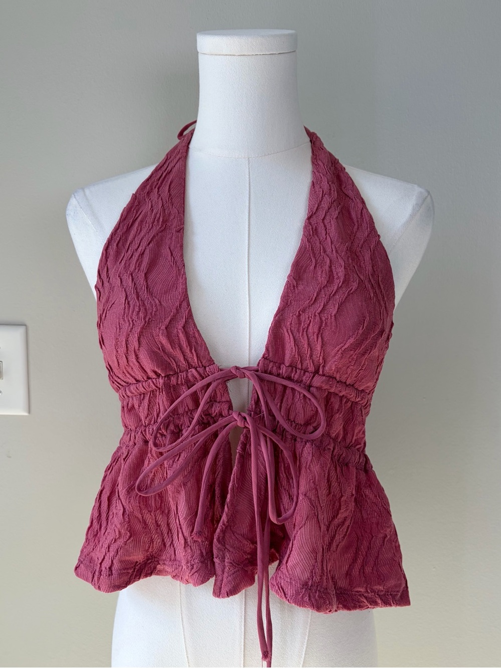 Zara Berry Mauve Plunge Neck Textured Tie Front Halter Tank Top Flirty Romantic